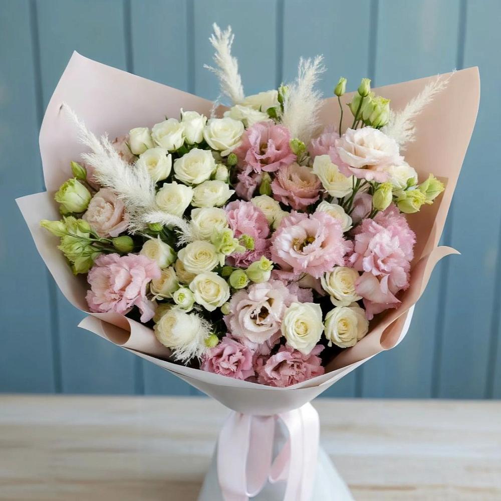 Букет цветов из: Альстромерии и Розы в Оханске