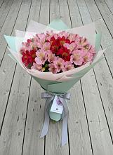 Букет цветов из:  Альстромерии #REPLACE_PRED# Оханске