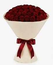 Букет 101 Бордовая роза Блэк Бакарра в Оханске