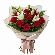 Букет цветов из:  Лилии и Розы в Оханске