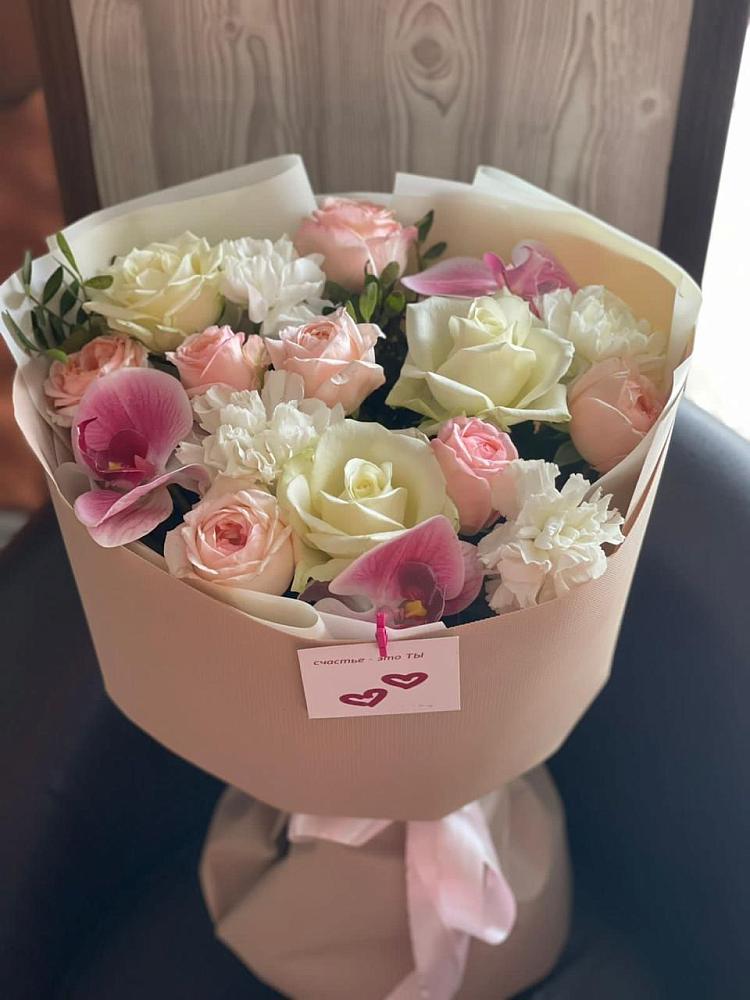 Букет цветов из: Орхидеи, Розы и Гвоздики в Оханске