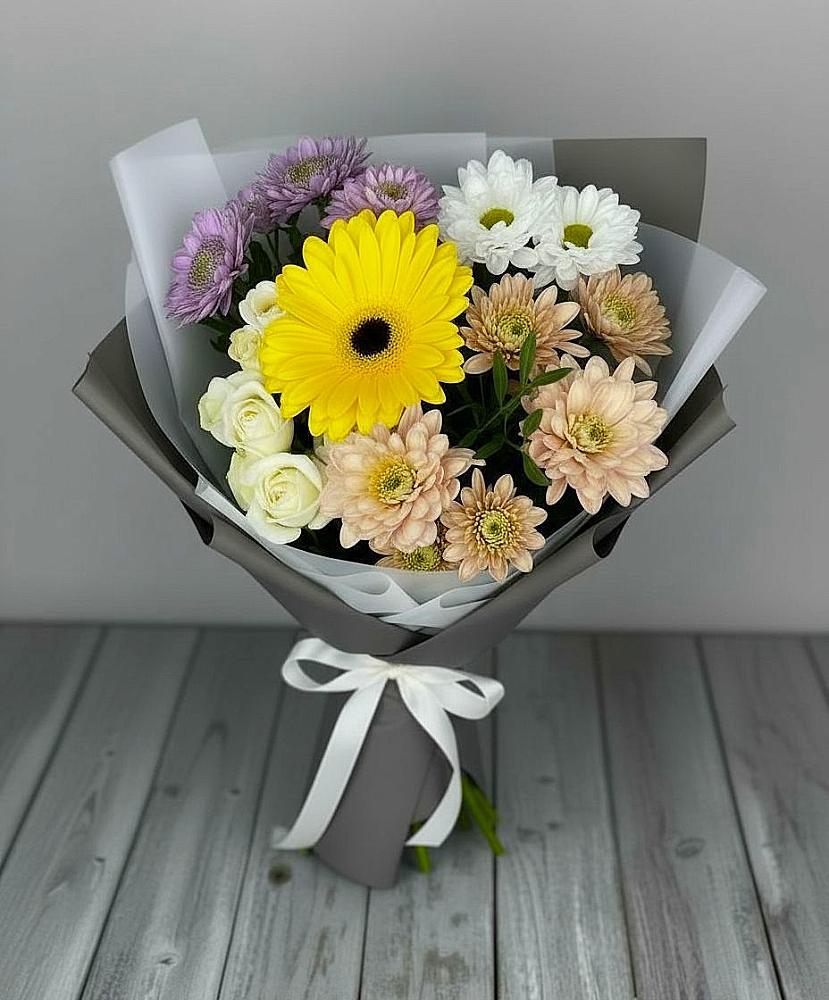 Букет цветов из: Розы, Герберы и Хризантемы в Оханске