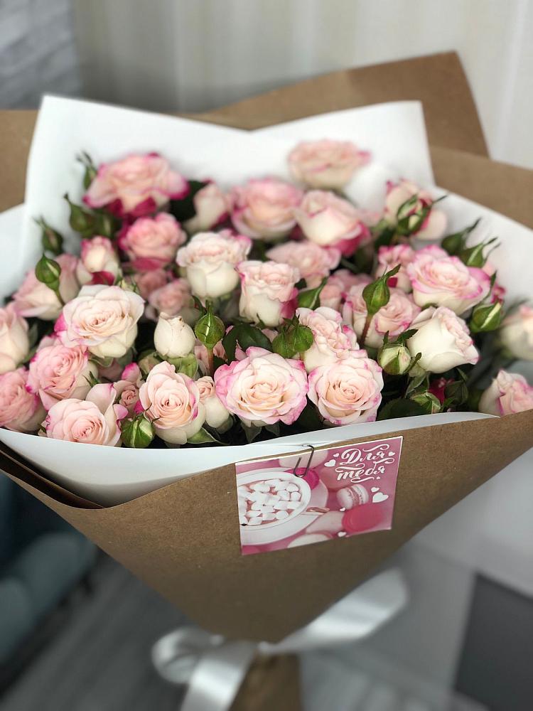 Букет цветов из: Розы в Оханске