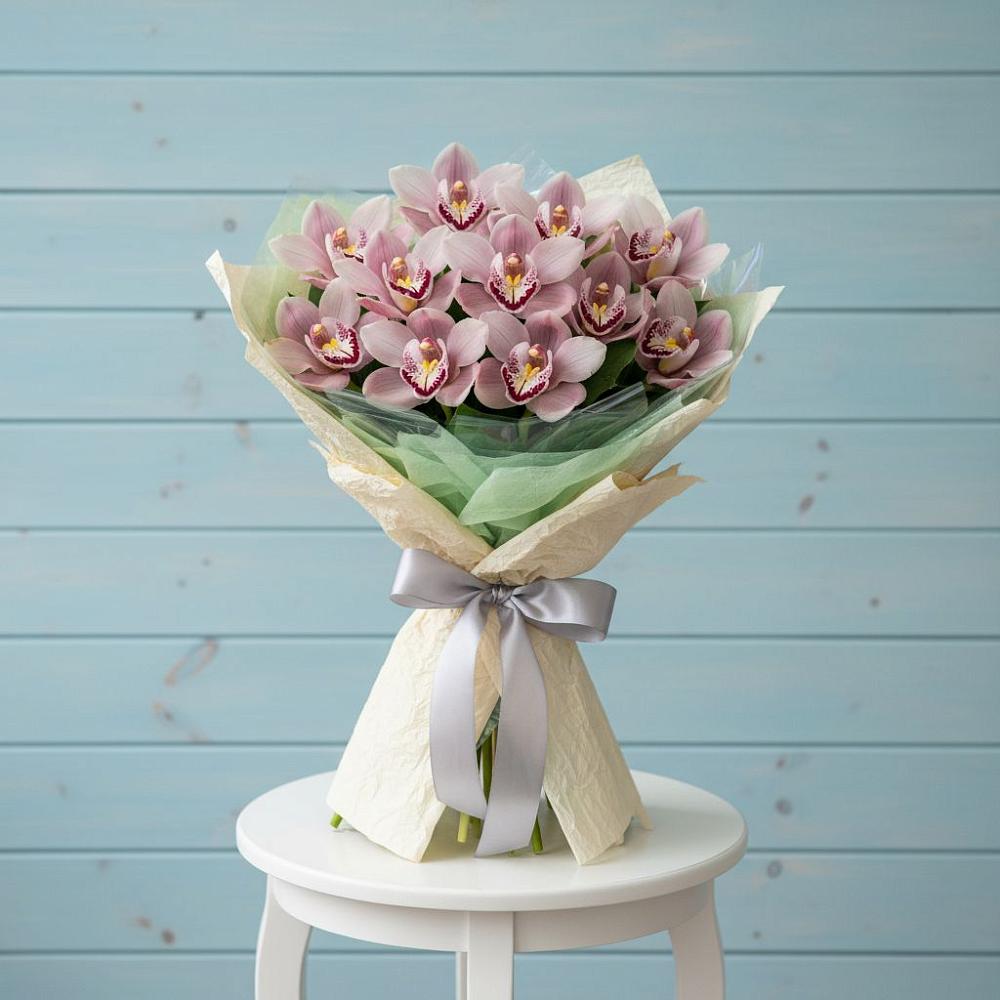 Букет цветов из: Орхидеи и Розы в Оханске