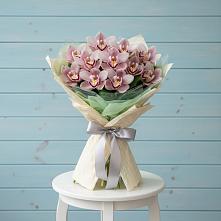 Букет цветов из:  Орхидеи и Розы в Оханске