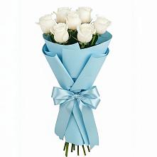 Букет 7 белых роз Проуд в Оханске