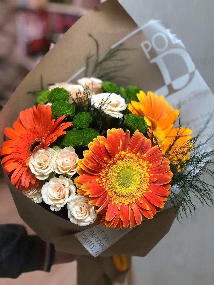 Букет цветов из: Герберы, Хризантемы и Розы в Оханске